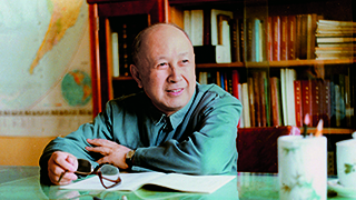 錢學(xué)森：外國(guó)人能搞的，中國(guó)人為什么不能搞？