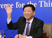 尹蔚民回應(yīng)熱點：就業(yè)、養(yǎng)老、延遲退休