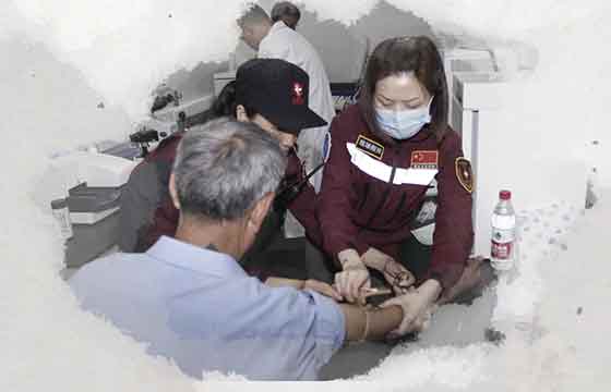 致敬偉大改革｜對(duì)話(huà)40年，講述身邊的健康故事40—我是醫(yī)生，也是共產(chǎn)黨員