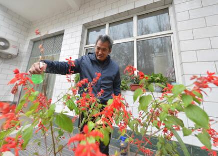 貧困縣全部摘帽是否意味脫貧攻堅目標(biāo)任務(wù)完成？
