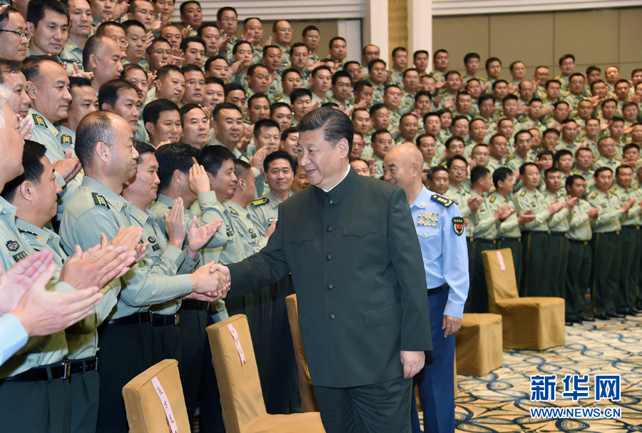 6月22日，正在山西省考察工作的中共中央總書記、國家主席、中央軍委主席習近平在太原接見駐晉部隊師以上領(lǐng)導干部和建制團單位主官。新華社記者 琚振華 攝