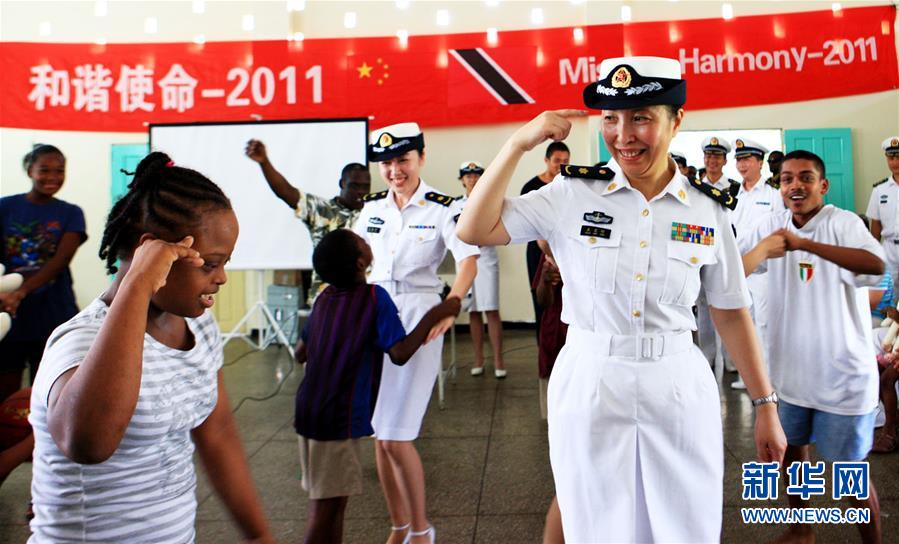 （圖文互動）（5）中國之舟，為和平友愛而來——一份來自中國海軍和平方舟號醫(yī)院船的報告
