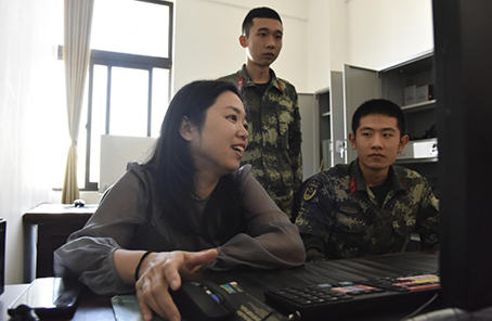 軍嫂鄭如:雖苦不怕，是我對(duì)愛(ài)的承諾