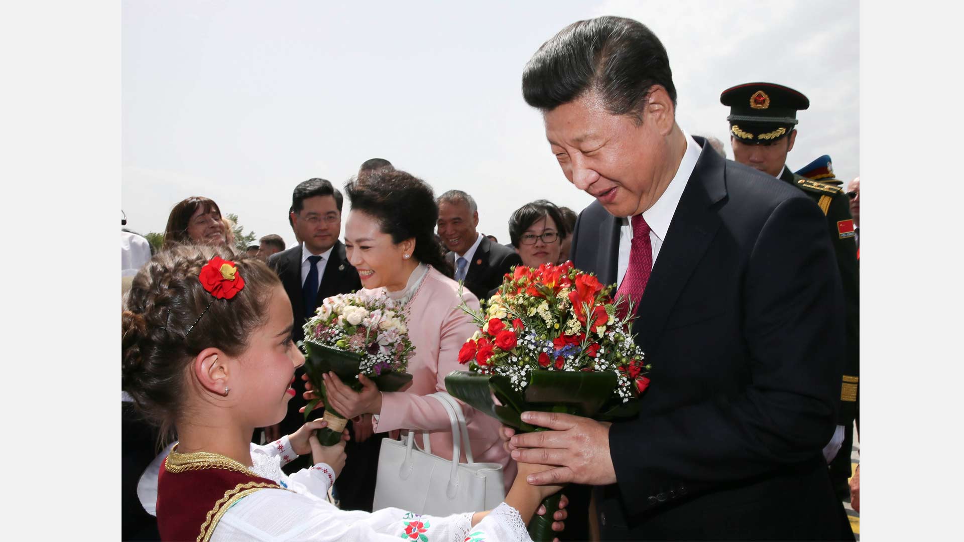 習(xí)近平抵達(dá)貝爾格萊德 開(kāi)始對(duì)塞爾維亞共和國(guó)進(jìn)行國(guó)事訪(fǎng)問(wèn)