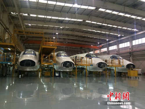 中車青島四方機(jī)車車輛股份有限公司廠房。中新網(wǎng) 邱宇 攝