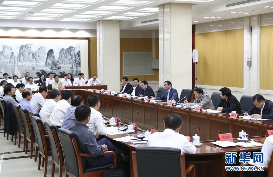 9月21日，中宣部在北京召開(kāi)中央媒體駐外機(jī)構(gòu)外宣工作座談會(huì)。中共中央政治局委員、中央書(shū)記處書(shū)記、中宣部部長(zhǎng)劉奇葆出席座談會(huì)并講話(huà)。新華社記者 謝環(huán)馳 攝 