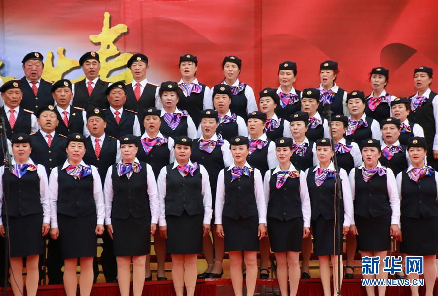 （在習(xí)近平新時(shí)代中國特色社會(huì)主義思想指引下——新時(shí)代新作為新篇章·圖文互動(dòng)）（3）歡樂的“精氣神兒”從哪來？——“東北小延安”用“文化密鑰”解鎖基層治理