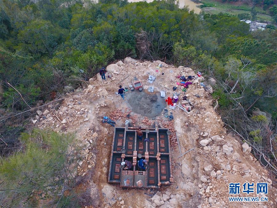 （新華視點(diǎn)·圖文互動(dòng)）（2）福州沿海：密林深處、水庫(kù)旁邊，大片豪華活人墓偷偷建造……