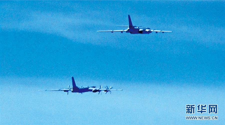 （新華全媒頭條·人民空軍70年·圖文互動）（9）陽光照耀奮飛的航程——黨中央、中央軍委和習主席關心人民空軍建設發(fā)展紀實