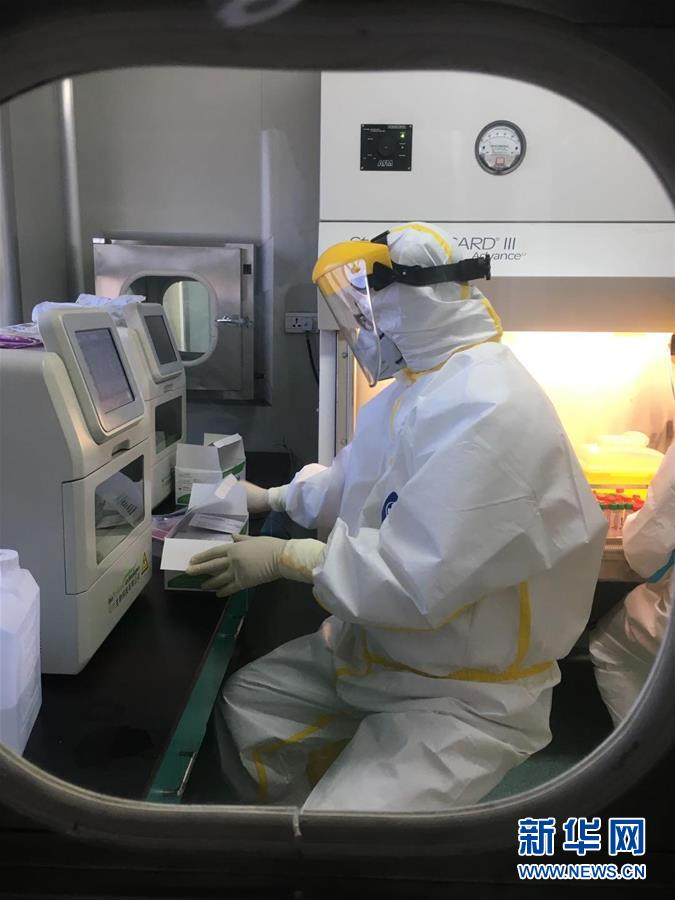 （一線抗疫群英譜·圖文互動）（2）山西檢測員伉儷：疫情不退，決不放松