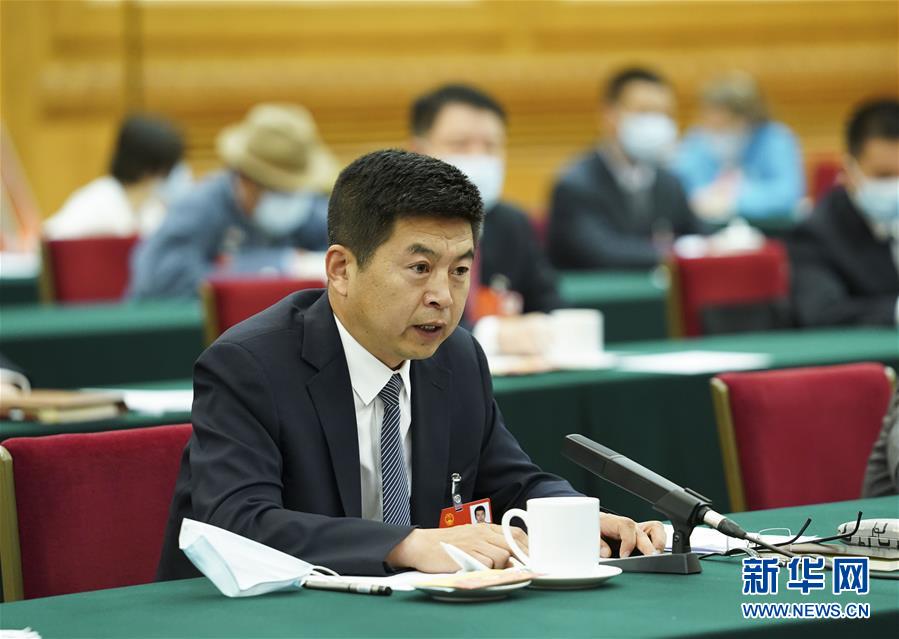 （新華全媒頭條·圖文互動）（5）從人民中汲取磅礴力量——習近平總書記同出席2020年全國兩會人大代表、政協(xié)委員共商國是紀實