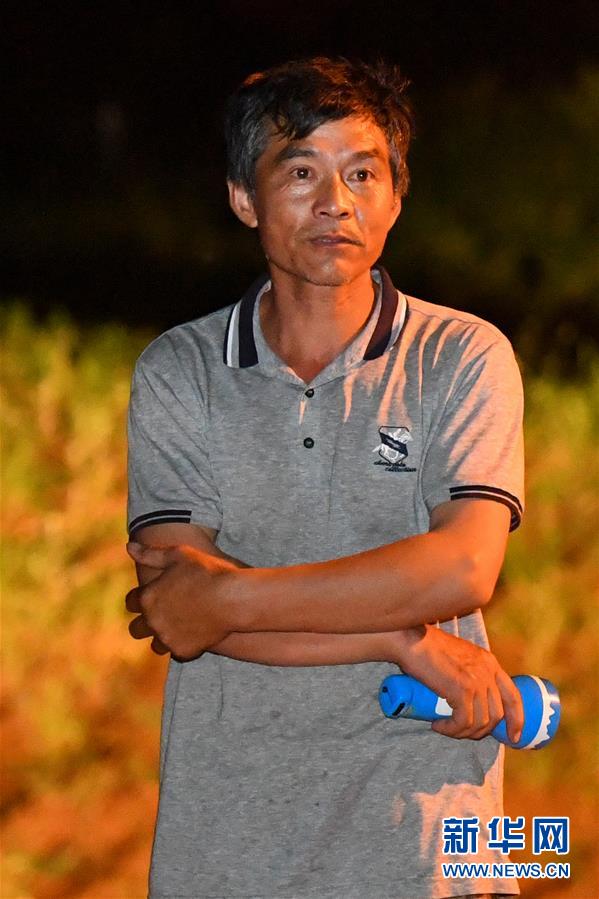 （防汛抗洪·圖文互動）（3）“保衛(wèi)家園，誰都不能是旁觀者”——夜訪洞庭湖大堤防汛一線