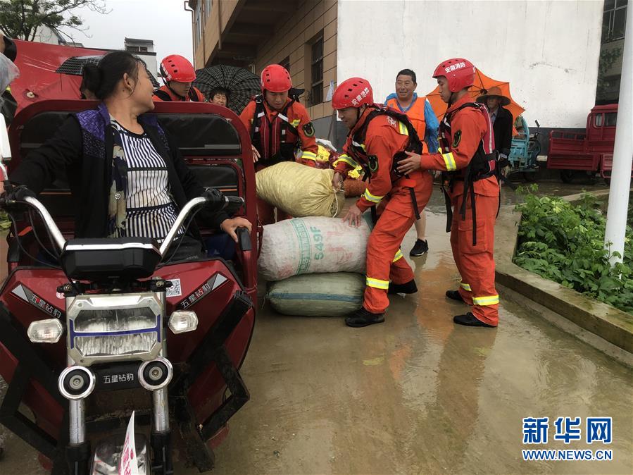 （防汛抗洪·圖文互動）（1）王家壩，你還好嗎？——二探“千里淮河第一閘”開閘后的水中莊臺