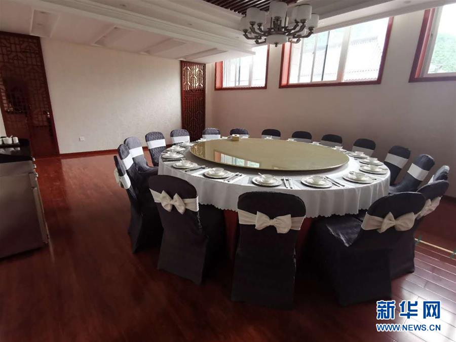 （新華視點(diǎn)·圖文互動(dòng)）（7）學(xué)校建漂亮點(diǎn)本無錯(cuò)，為何這所“豪華中學(xué)”讓人困惑？