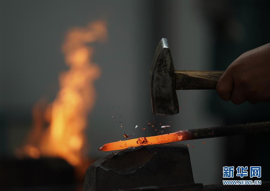 （走向我們的小康生活·決戰(zhàn)決勝脫貧攻堅(jiān)·圖文互動(dòng)）（2）甘青交界處的跨越——保安族、撒拉族的脫貧故事