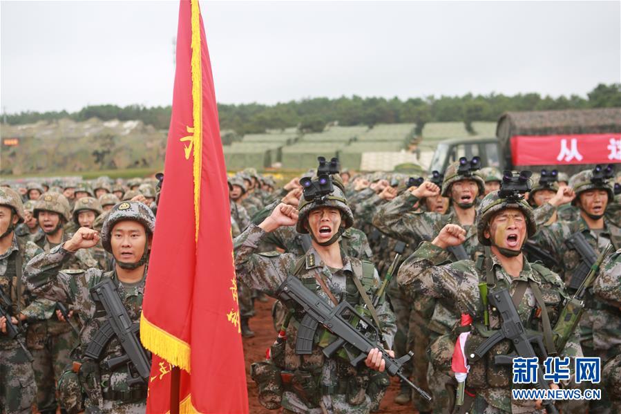 （在習(xí)近平強(qiáng)軍思想指引下·我們?cè)趹?zhàn)位報(bào)告·圖文互動(dòng)）（1）千里移防，鐵心跟黨走——南部戰(zhàn)區(qū)陸軍第75集團(tuán)軍某紅軍旅政治建軍、練兵備戰(zhàn)記事