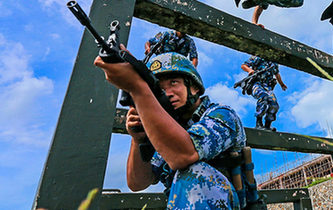 海軍陸戰(zhàn)隊(duì)特種障礙訓(xùn)練，敢來嗎？