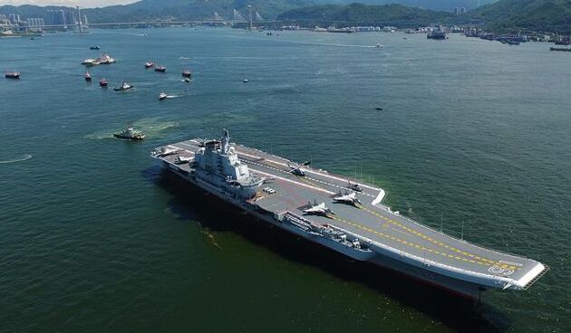 獨(dú)家航拍！遼寧艦駛離香港