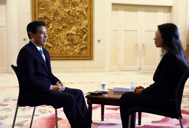 繼續(xù)支持有實(shí)力、有信譽(yù)的民營(yíng)企業(yè)走出去