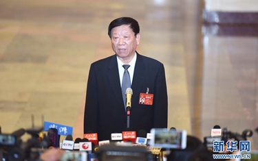 尹蔚民：如何確保新增就業(yè)目標實現(xiàn)？