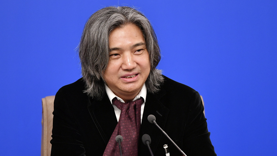 全國(guó)政協(xié)常委、文化文史和學(xué)習(xí)委員會(huì)委員，中國(guó)美術(shù)館館長(zhǎng)，中國(guó)美術(shù)家協(xié)會(huì)副主席 吳為山