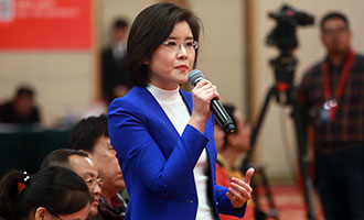 中央電視臺(tái)、中國(guó)國(guó)際電視臺(tái)記者提問(wèn)