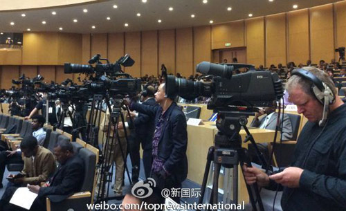 李克強(qiáng)即將在非盟總部發(fā)表演講，請(qǐng)柬“一柬難求”。圖片來源：“新國(guó)際”微博。
