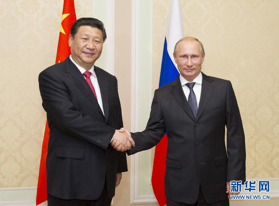 9月11日，中國國家主席習近平在塔吉克斯坦首都杜尚別會見俄羅斯總統(tǒng)普京。 新華社記者 黃敬文 攝 