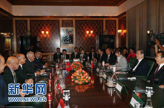 11月3日，中國全國政協(xié)主席俞正聲在拉巴特與摩洛哥參議長比亞迪拉進行會談。 新華社記者 劉衛(wèi)兵 攝