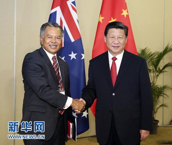 11月22日，國家主席習(xí)近平在斐濟(jì)楠迪會見庫克群島總理普納。新華社記者丁林?jǐn)z 