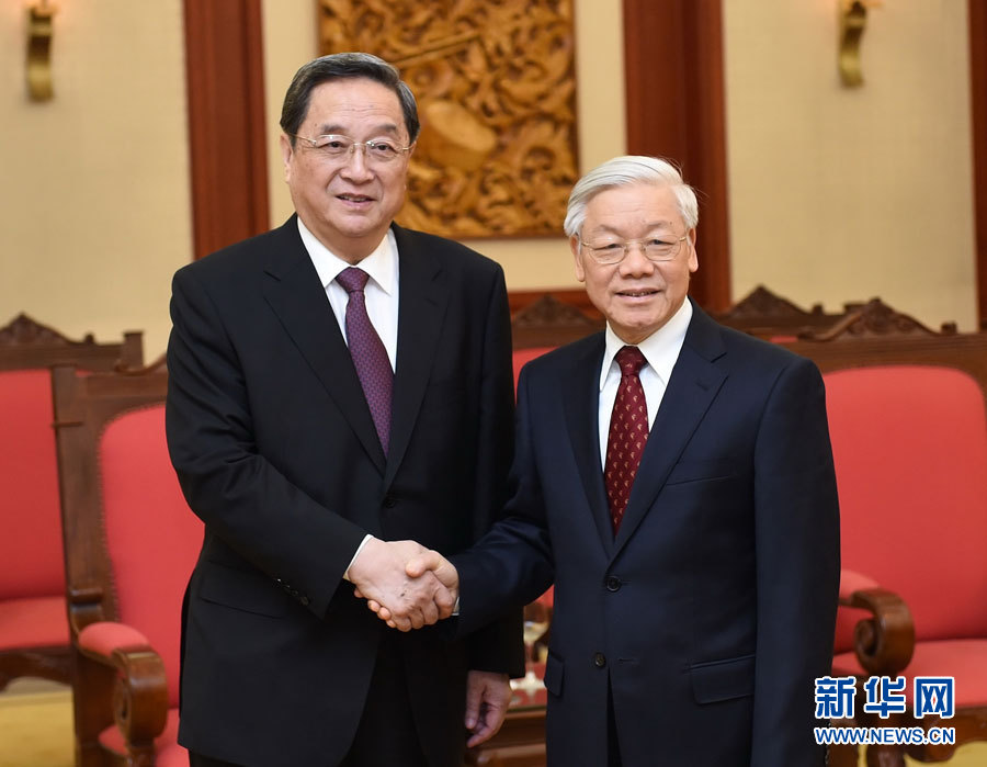 12月25日至27日，中共中央政治局常委、全國政協(xié)主席俞正聲對越南進行正式訪問。這是12月26日，俞正聲在河內(nèi)會見越共中央總書記阮富仲。 新華社記者劉建生攝