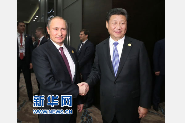 11月15日，國家主席習(xí)近平在土耳其安塔利亞會見俄羅斯總統(tǒng)普京。 新華社記者馬占成攝