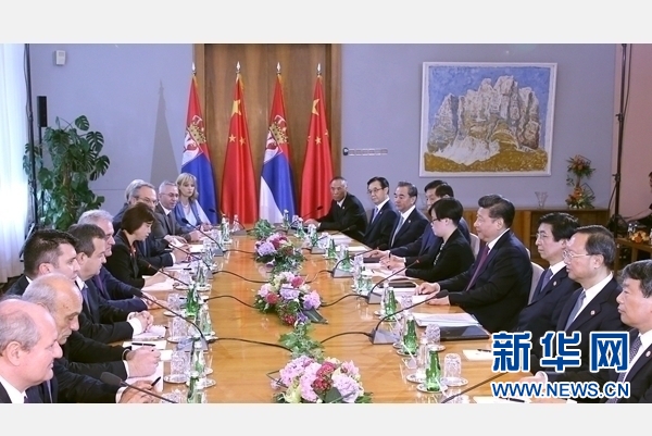 6月18日，國家主席習近平在貝爾格萊德同塞爾維亞總統(tǒng)尼科利奇舉行會談。 新華社記者 馬占成 攝