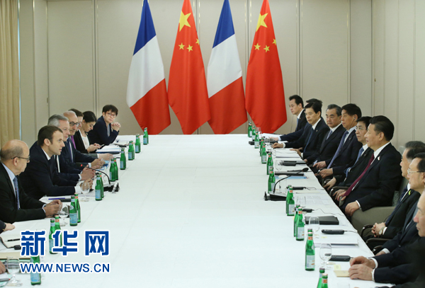 7月8日，國家主席習(xí)近平在漢堡會見法國總統(tǒng)馬克龍。新華社記者 姚大偉 攝