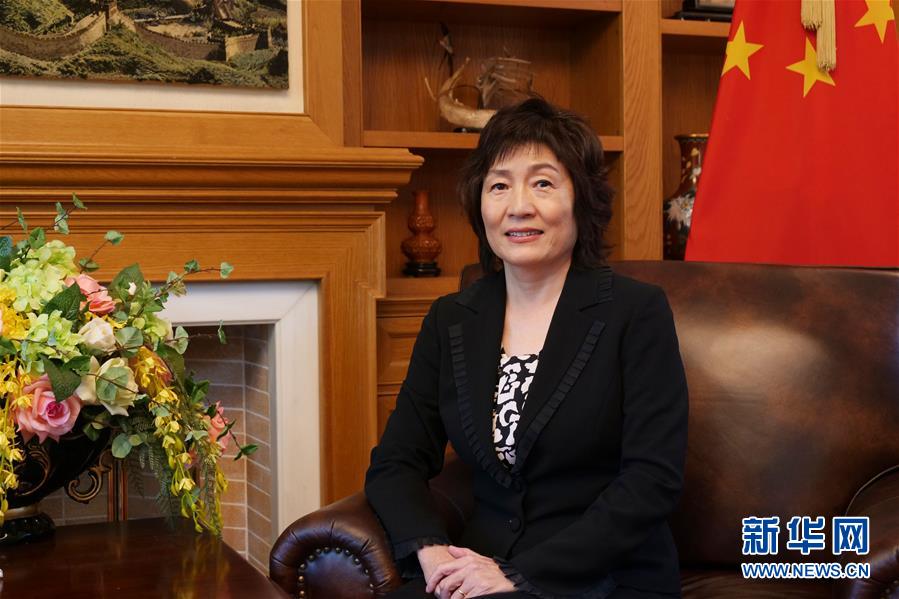 （習近平出訪配合稿·圖文互動）專訪：中希關系已成為不同國家間和平相處、合作共贏的典范——訪中國駐希臘大使章啟月